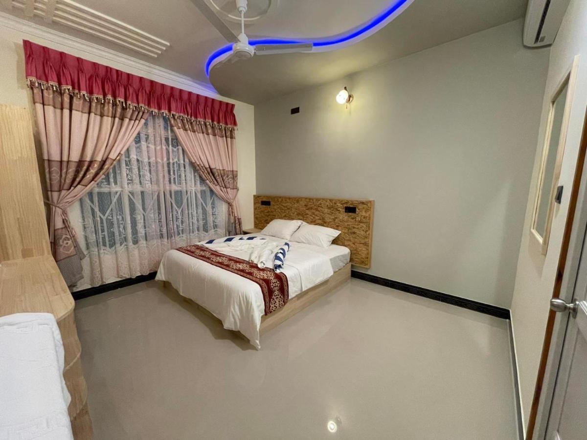 Ocean Waves Inn Gaafaru Buitenkant foto